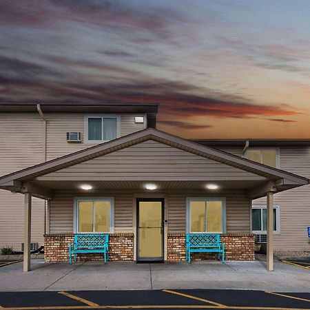 Super 8 By Wyndham Council Bluffs Ia Omaha Ne Area Motel Екстериор снимка