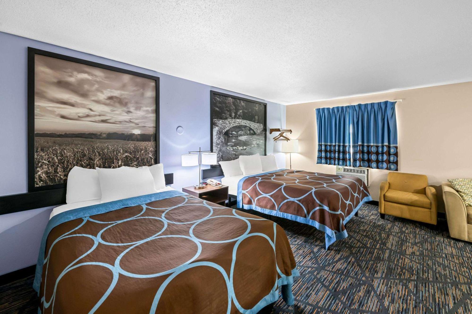 Super 8 By Wyndham Council Bluffs Ia Omaha Ne Area Motel Екстериор снимка