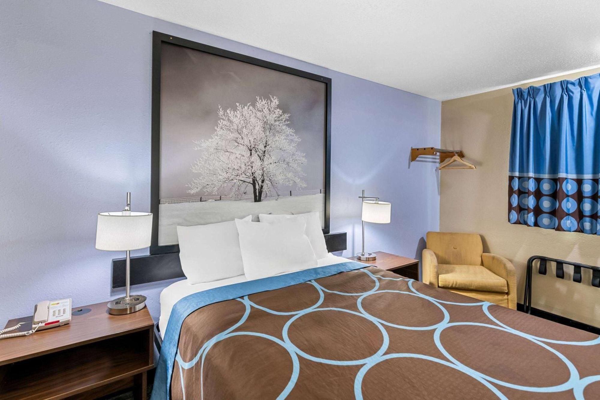 Super 8 By Wyndham Council Bluffs Ia Omaha Ne Area Motel Екстериор снимка