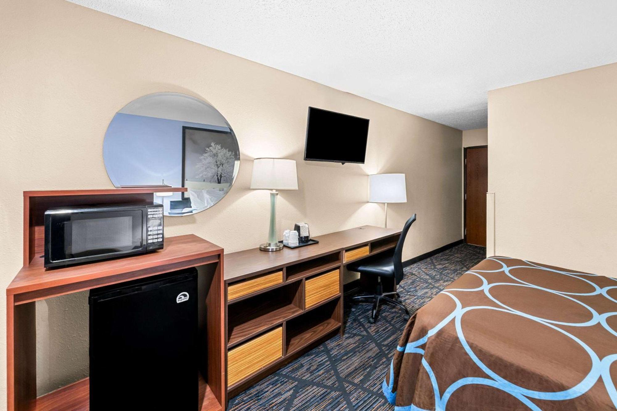 Super 8 By Wyndham Council Bluffs Ia Omaha Ne Area Motel Екстериор снимка