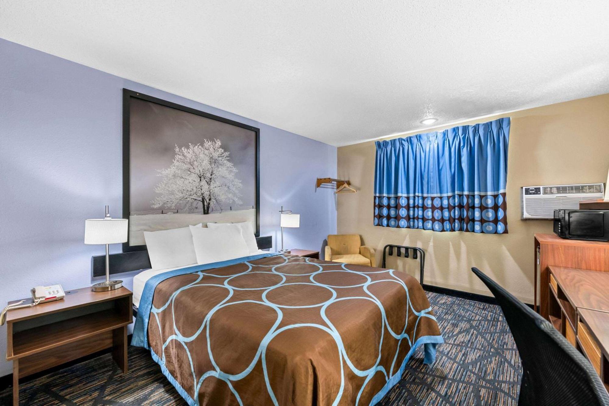 Super 8 By Wyndham Council Bluffs Ia Omaha Ne Area Motel Екстериор снимка